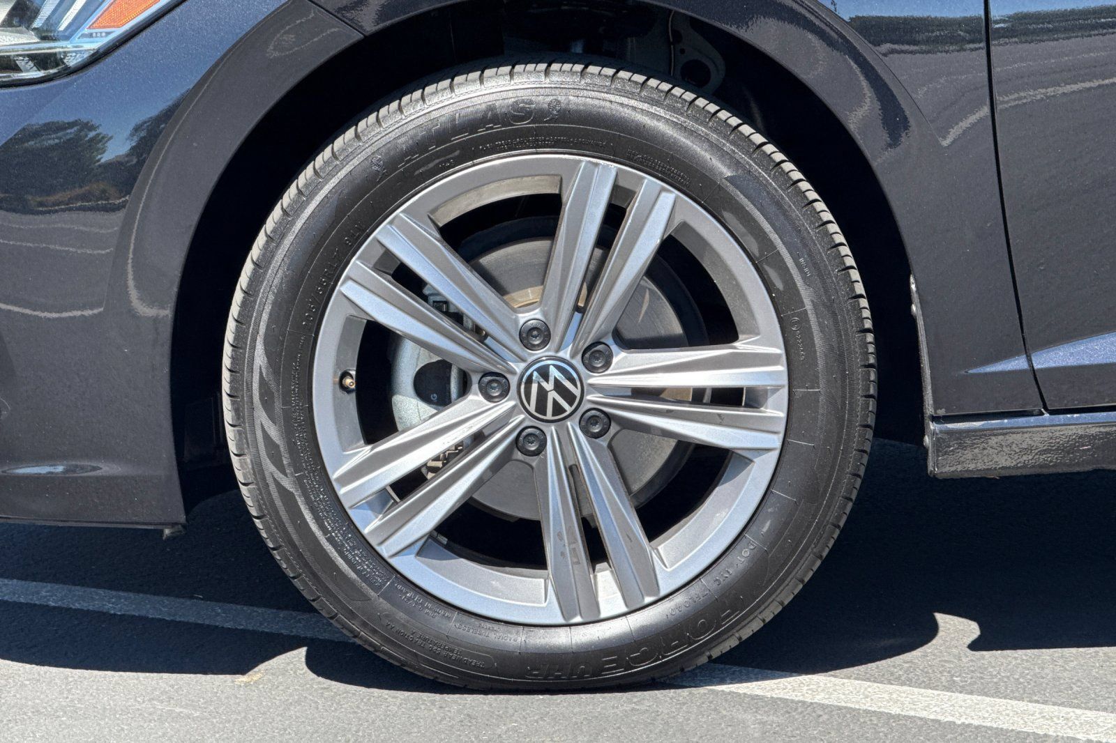 Used 2024 Volkswagen Jetta SE FWD image 15