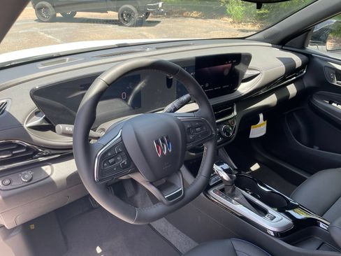 New 2026 Buick Envista Sport Touring w/ Convenience I Package FWD image 25