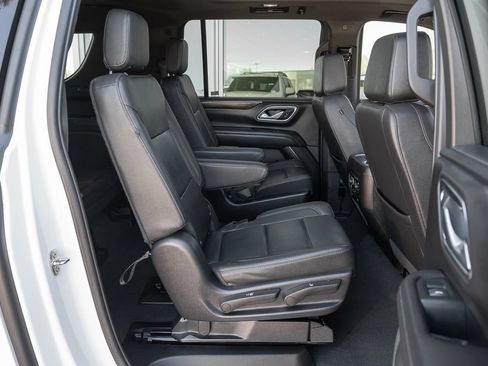 Used 2023 Chevrolet Suburban Z71 AWD/4WD image 48