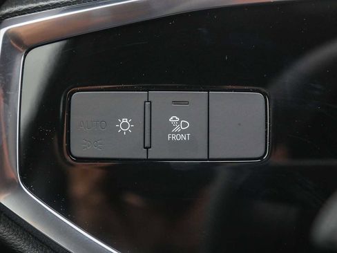 New 2025 Audi Q3 2.0T Premium image 34