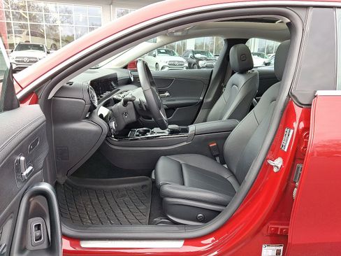 Used 2023 Mercedes-Benz CLA 250 4MATIC image 14