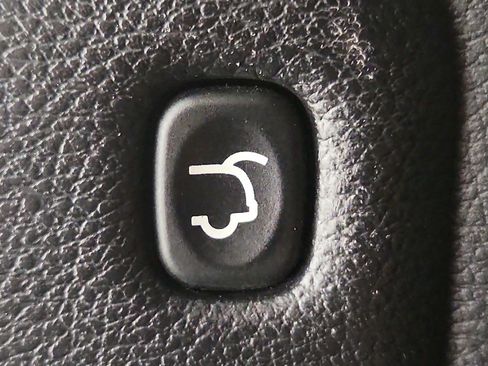 Used 2021 Dodge Durango SRT w/ Technology Group image 41