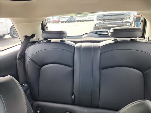 Used 2015 MINI Cooper S image 19