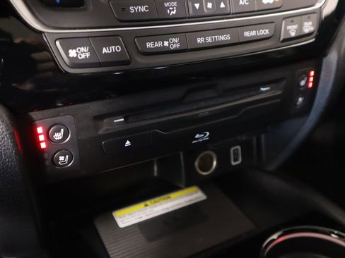 Used 2022 Honda Pilot Black Edition image 8