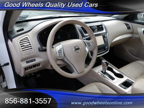 Used 2017 Nissan Altima 2.5 SL w/ Technology Package image 12