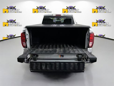 Used 2022 GMC Sierra 1500 SLE image 25