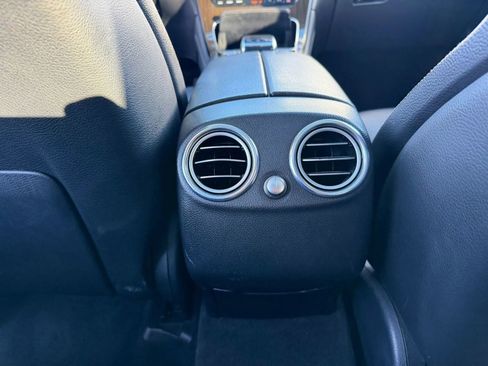 Used 2016 Mercedes-Benz GLC 300 w/ Premium Package image 27