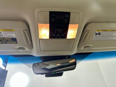 Used 2022 Lexus GX 460 Premium image 24