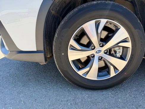 Used 2025 Subaru Ascent Premium AWD/4WD image 10