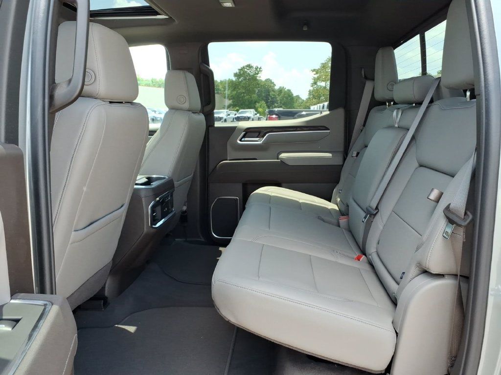 New 2026 GMC Sierra 1500 SLT w/ SLT Premium Plus Package AWD/4WD image 15