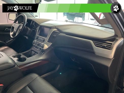 Used 2016 GMC Yukon SLT AWD/4WD image 18