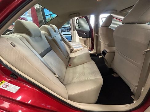 Used 2014 Toyota Camry LE FWD image 42
