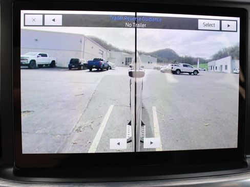 Used 2021 Ford F150 Lariat w/ FX4 Off-Road Package image 37