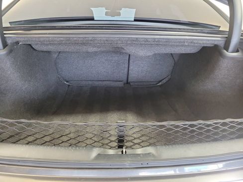 Used 2018 Chrysler 300 Touring RWD image 24