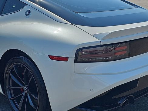 Used 2025 Nissan Z Performance w/ Floor Mat Package image 35