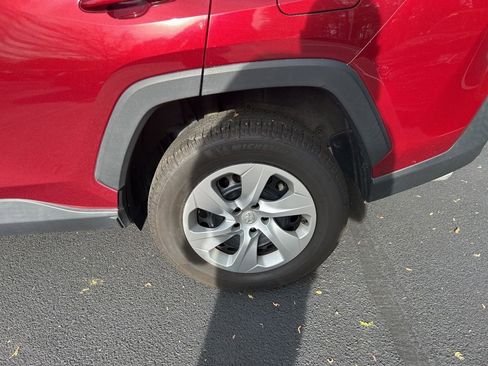 Used 2019 Toyota RAV4 LE image 13