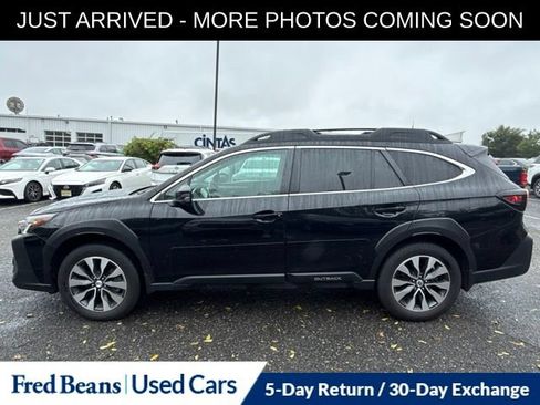 Used 2023 Subaru Outback Limited AWD/4WD image 4
