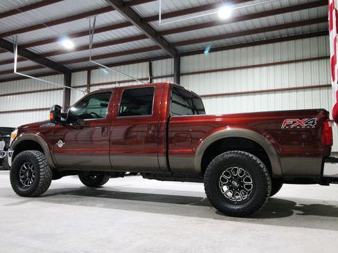 Used 2016 Ford F250 Lariat w/ Lariat Ultimate Package image 7