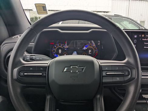 Used 2024 Chevrolet Colorado Trail Boss w/ Technology Package AWD/4WD image 19
