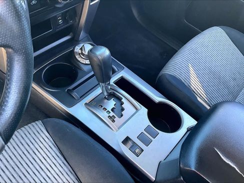 Used 2015 Toyota 4Runner SR5 image 16