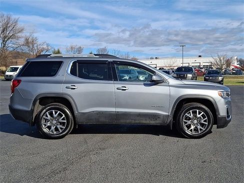 Used 2023 GMC Acadia SLE w/ Driver Convenience Package image 11