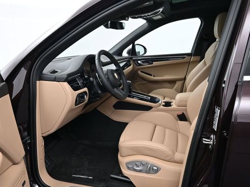 Certified 2026 Porsche Macan S AWD/4WD image 4
