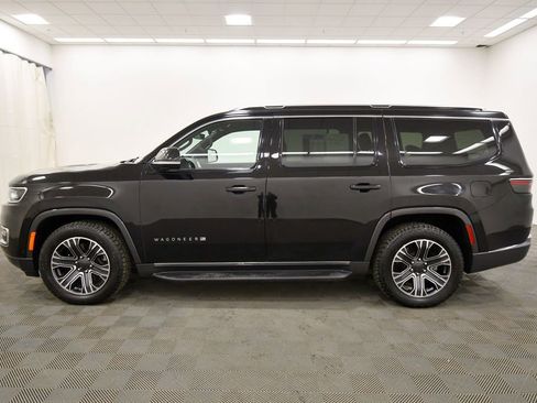 Used 2022 Jeep Wagoneer Series III image 4