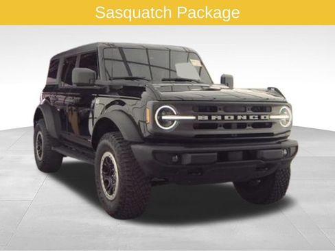 Used 2023 Ford Bronco Big Bend w/ Sasquatch Package AWD/4WD image 1