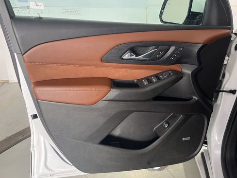 Used 2018 Chevrolet Traverse High Country image 29