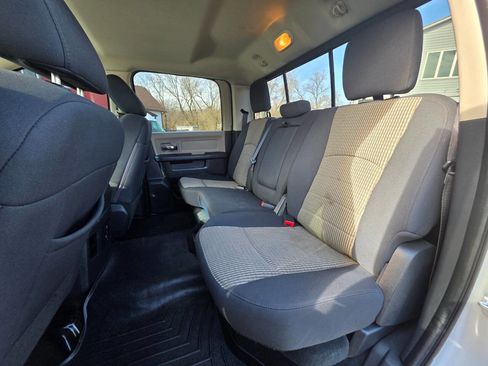 Used 2012 RAM 1500 Big Horn w/ Remote Start & Security Group image 17