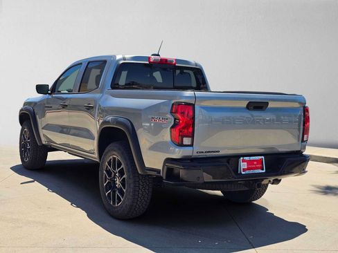 Used 2024 Chevrolet Colorado Trail Boss w/ LPO, Dark Essentials Package AWD/4WD image 5