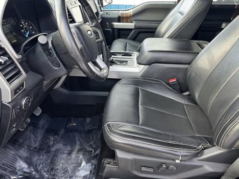 Used 2019 Ford F150 Lariat w/ Equipment Group 502A Luxury image 5