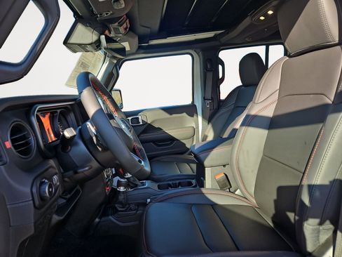 New 2026 Jeep Wrangler Unlimited Rubicon 392 w/ Quick Order Package 27X Moab AWD/4WD image 9