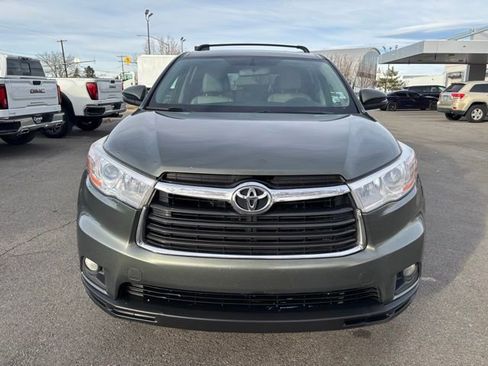 Used 2015 Toyota Highlander Plus image 4
