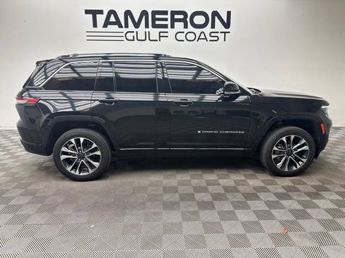 Used 2023 Jeep Grand Cherokee Overland w/ Adv Protech Group III AWD/4WD image 4