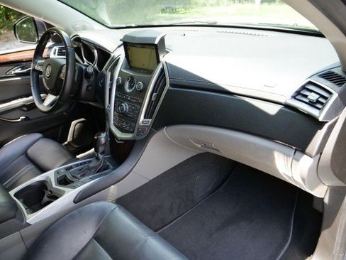 Used 2011 Cadillac SRX Luxury FWD image 39