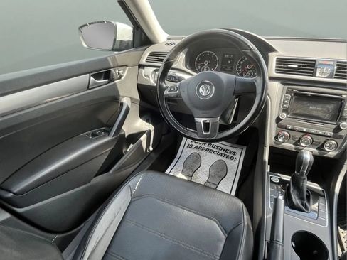 Used 2015 Volkswagen Passat 1.8T Limited Edition FWD image 8
