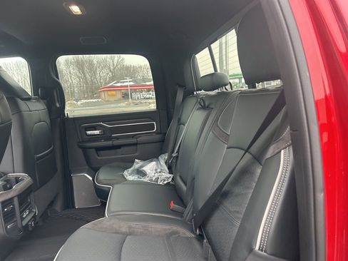 New 2026 RAM 2500 Laramie AWD/4WD image 16