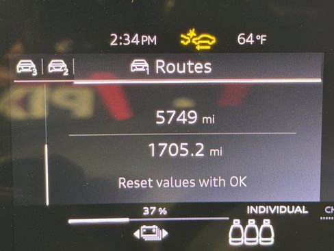 Certified 2025 Audi A6 e-tron Premium w/ Convenience Package image 23