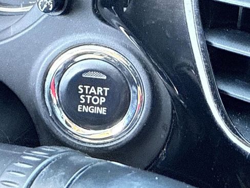 Used 2020 Mitsubishi Outlander SE image 34