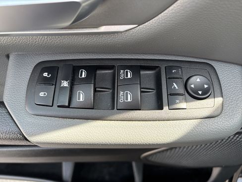 Used 2022 RAM 1500 Big Horn AWD/4WD image 16