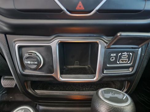 Used 2020 Jeep Wrangler Unlimited Sport image 45