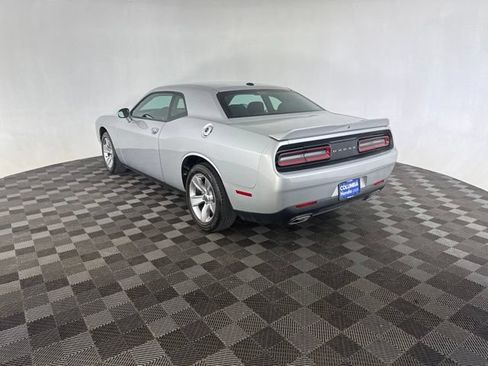 Used 2022 Dodge Challenger SXT RWD image 10