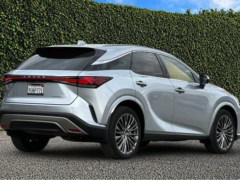 Used 2025 Lexus RX 350 w/ Convenience Package AWD/4WD image 4