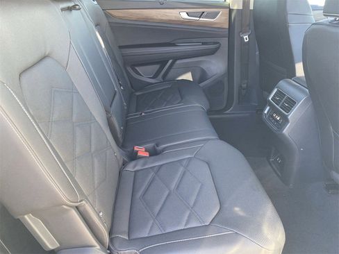 New 2026 Volkswagen Atlas SE image 9