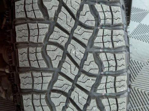 Used 2023 Nissan Titan PRO-4X AWD/4WD image 25