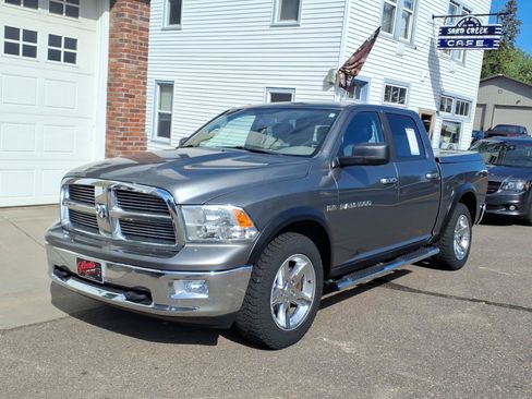 Used 2011 RAM 1500 Big Horn AWD/4WD image 2