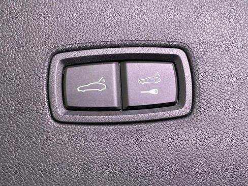 Used 2024 Porsche Cayenne image 20