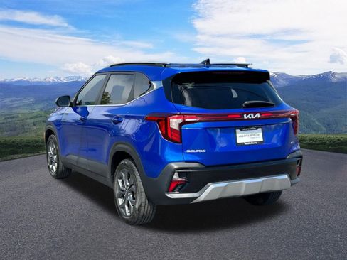 Used 2024 Kia Seltos S image 3