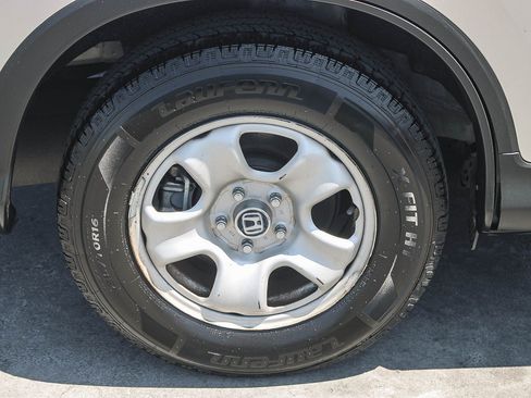 Used 2016 Honda CR-V LX image 12